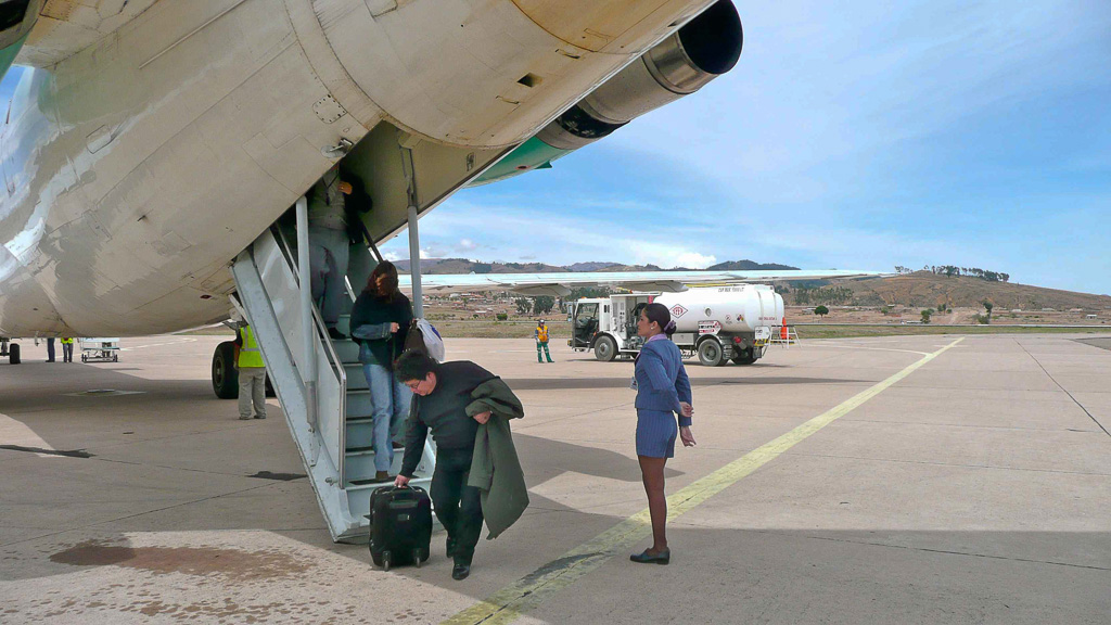 Aéroport de Sucre arrivée du vol de La Paz