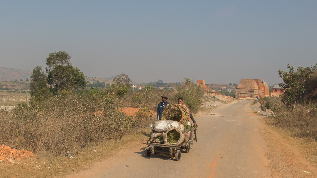 Madagascar chariot de charbon de bois