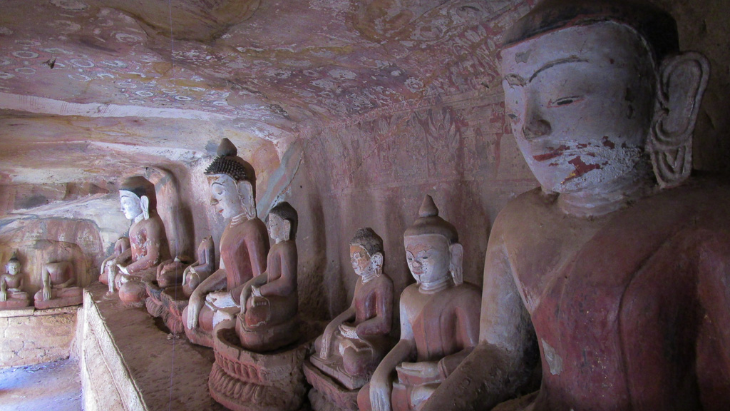 Monywa les grottes de Po Win Daung