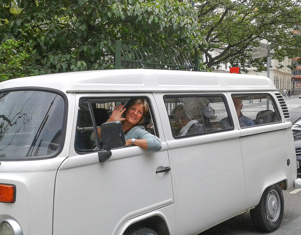 Sao Paulo visite de la ville- Kika au volant du Combi